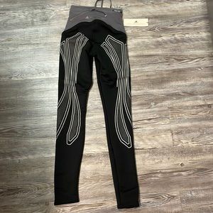 Base Layer Adidas Leggings Contoured